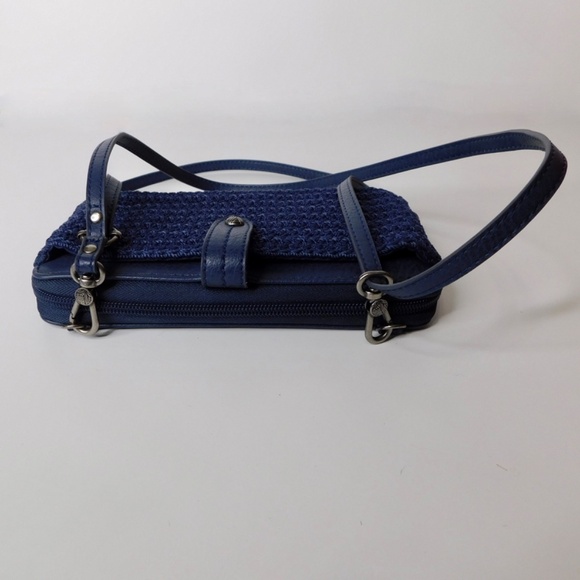 THE SAK Iris Smartphone Crossbody Navy Blue Crochet Purse Shoulder Bag Handbag - Picture 8 of 14